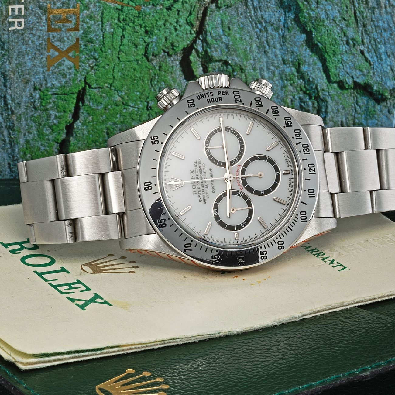 Lot 155 - Outstanding and Attractive, Daytona Cosmograph, Automatic Wristwatch in Steel, With Porcelain Dial Displaying “Floating” Logo, Reference 16520, Box and Papers – Estimate: € 120,000 – 240,000 – View lot detail