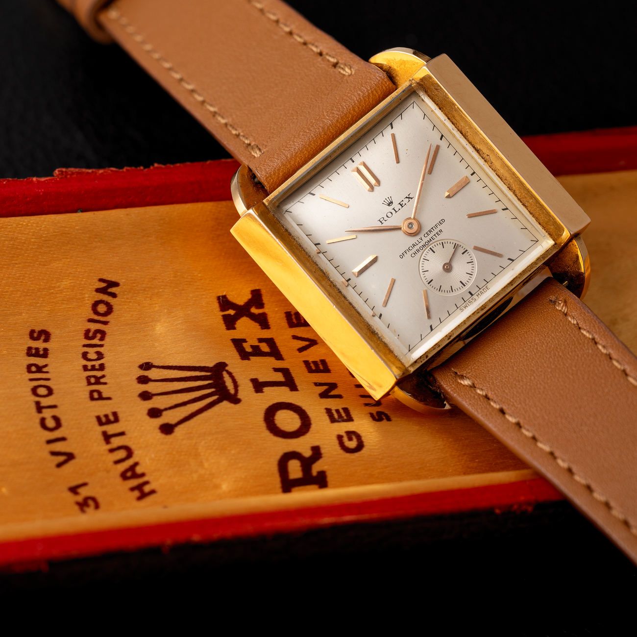 Lot 8 – Rolex Skater wristwatch in yellow-gold reference 4731, with fancy lugs and original box – View Lot