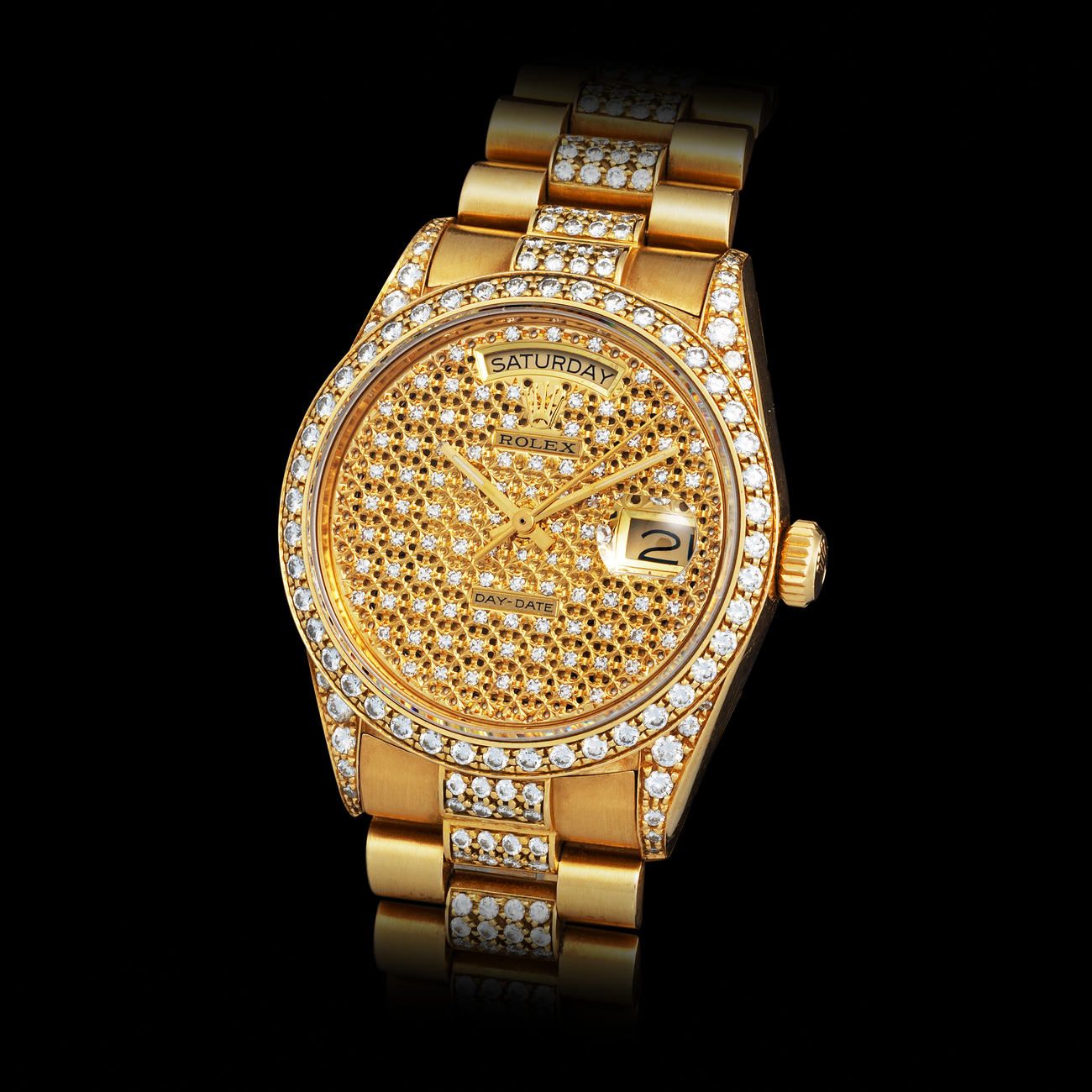 Lot 187 - Fascinating and Fine, Daydate, Automatic Wristwatch in Yellow Gold, With Pavè Dial, Diamond-Set Bezel, Lugs and Bracelet, Reference 18138 – Estimate: € 50,000 – 100,000 – View lot detail