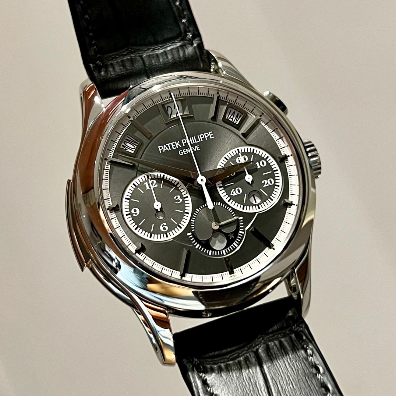 The Patek Philippe Grand Complication Minute Repeater Chronograph Perpetual Calendar reference 5208 was first launched in 2011 in two configurations, platinum and rose gold, and was discontinued in 2018. Made available only to Patek’s finest VIP clients, these watches are viewed by the market as one of the brand’s most important modern references. The present example here in platinum is reference 5208P and features a stunning sunburst grey dial. Among the several other Grand Complications that the brand has released in recent years, the reference 5208 is highly regarded and sought after, making it one of the very most desirable and collectable Patek Philippe wristwatches.
