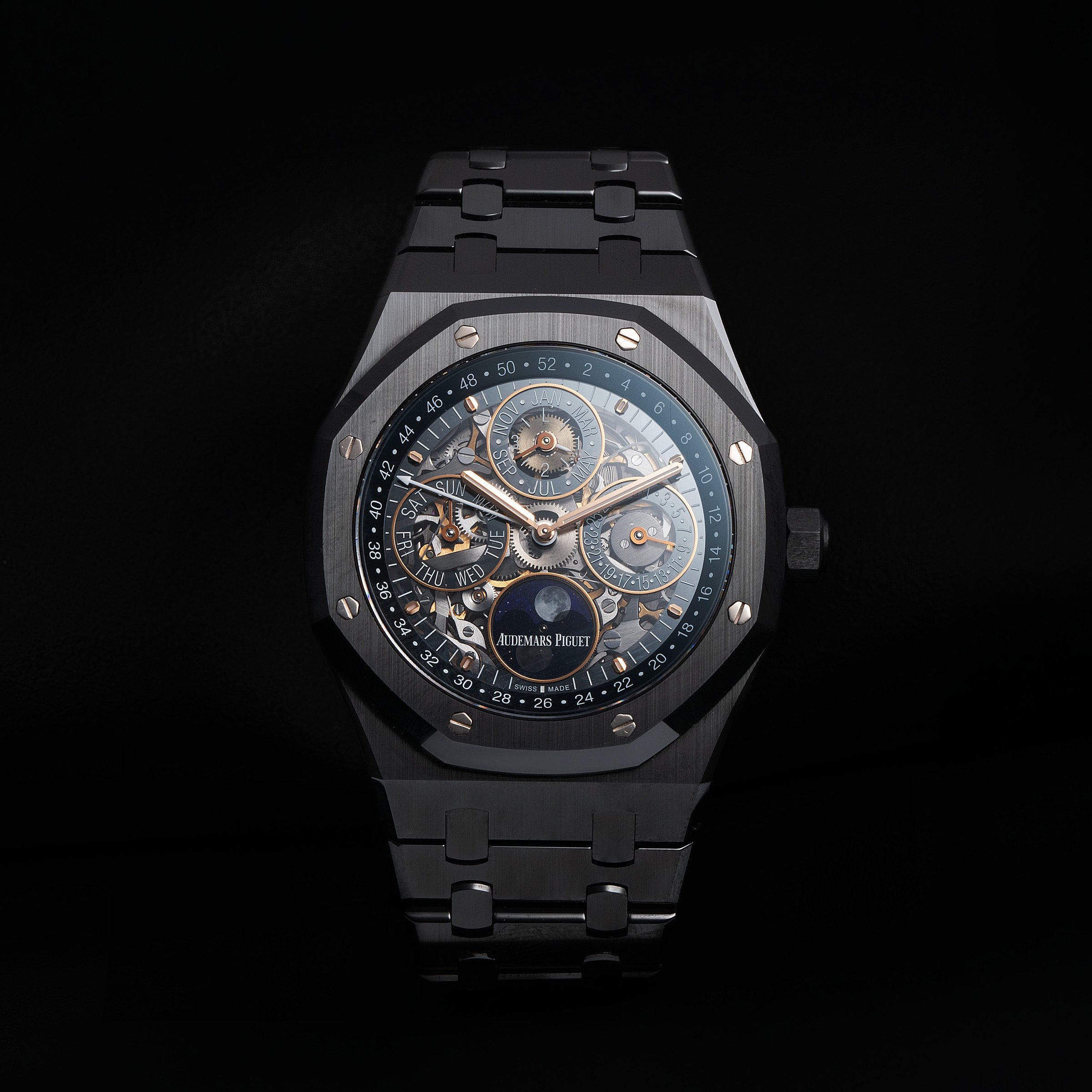 focus main image