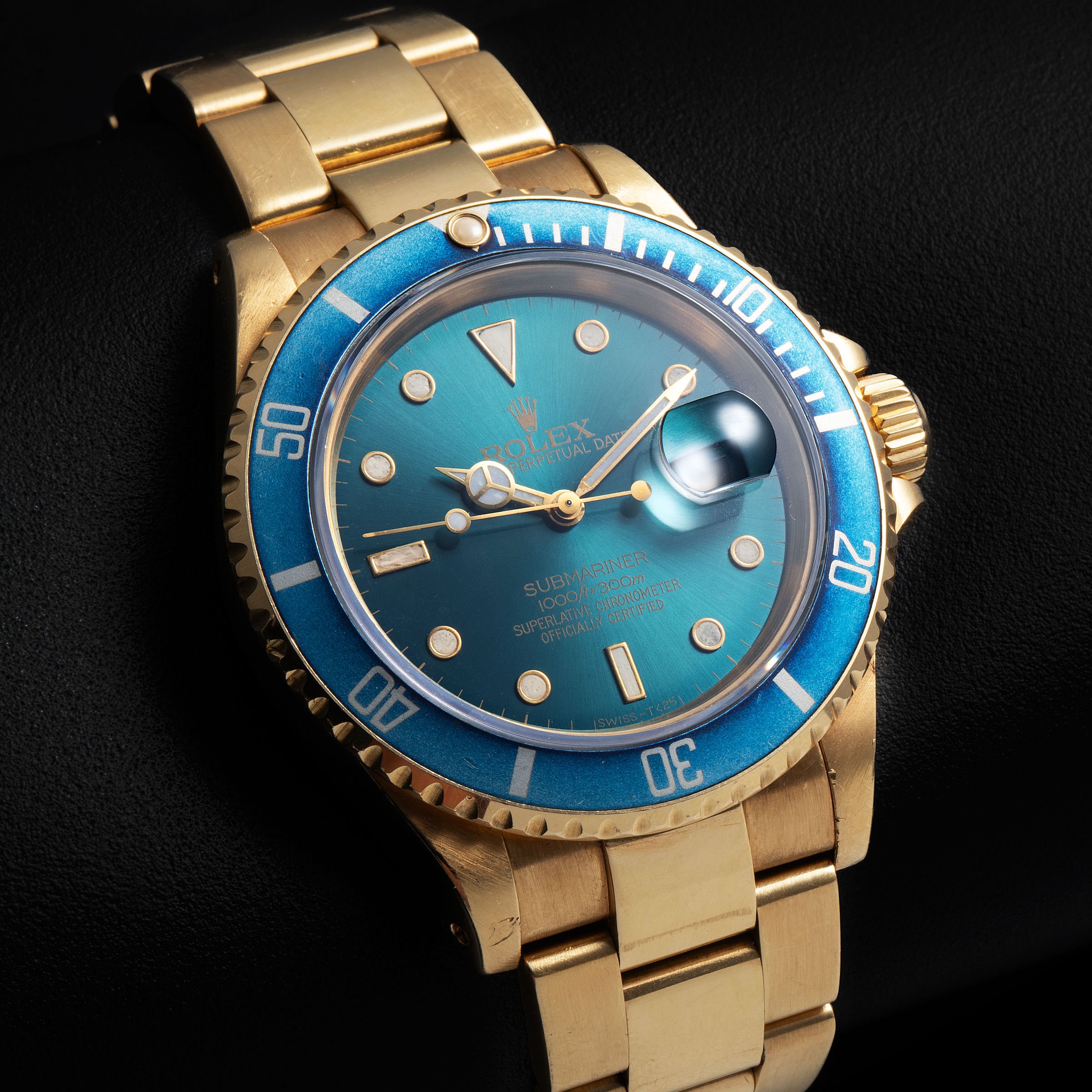 focus main image